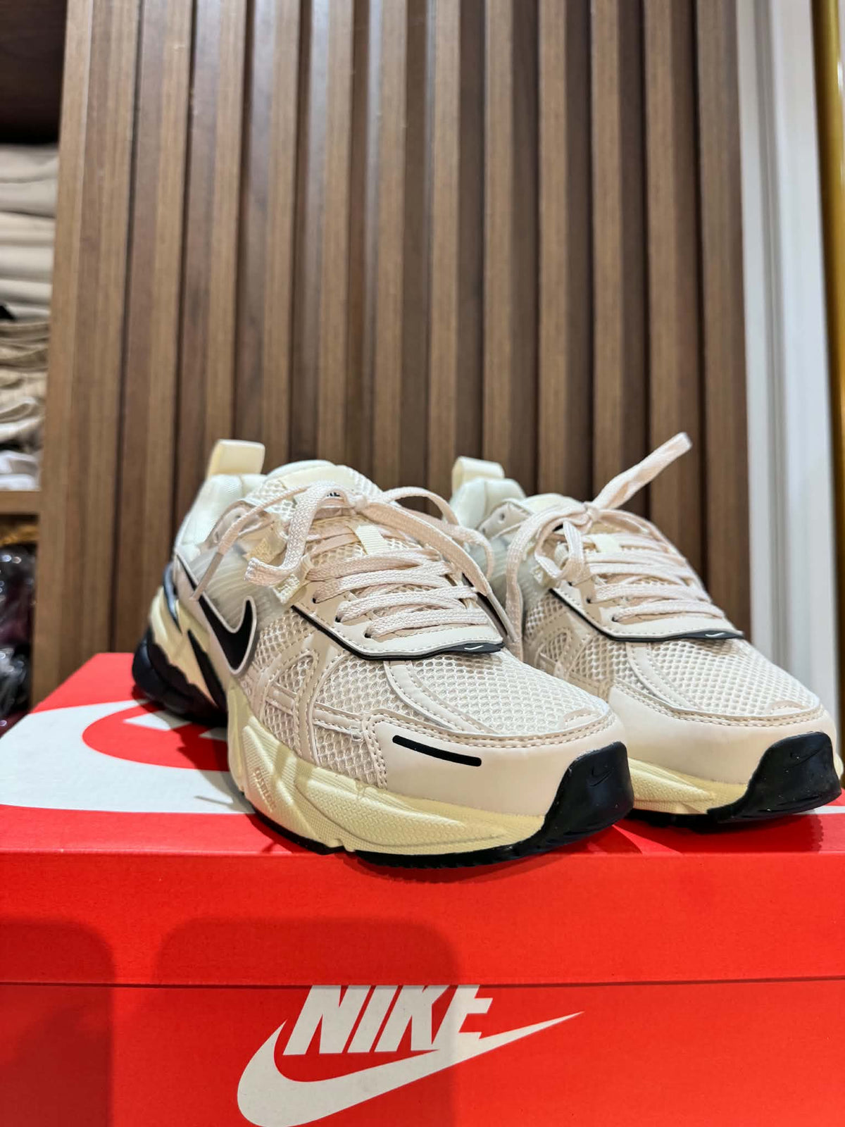 Nike V2K Run